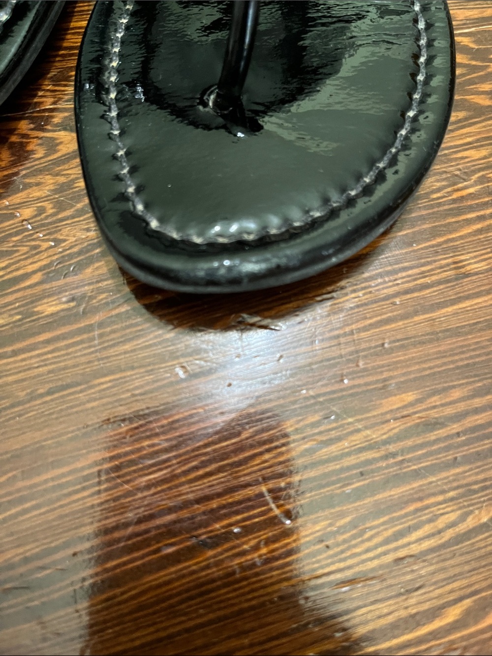 Tory Burch Black Patent Leather Logo Thong Sandals - Picture 5 of 15